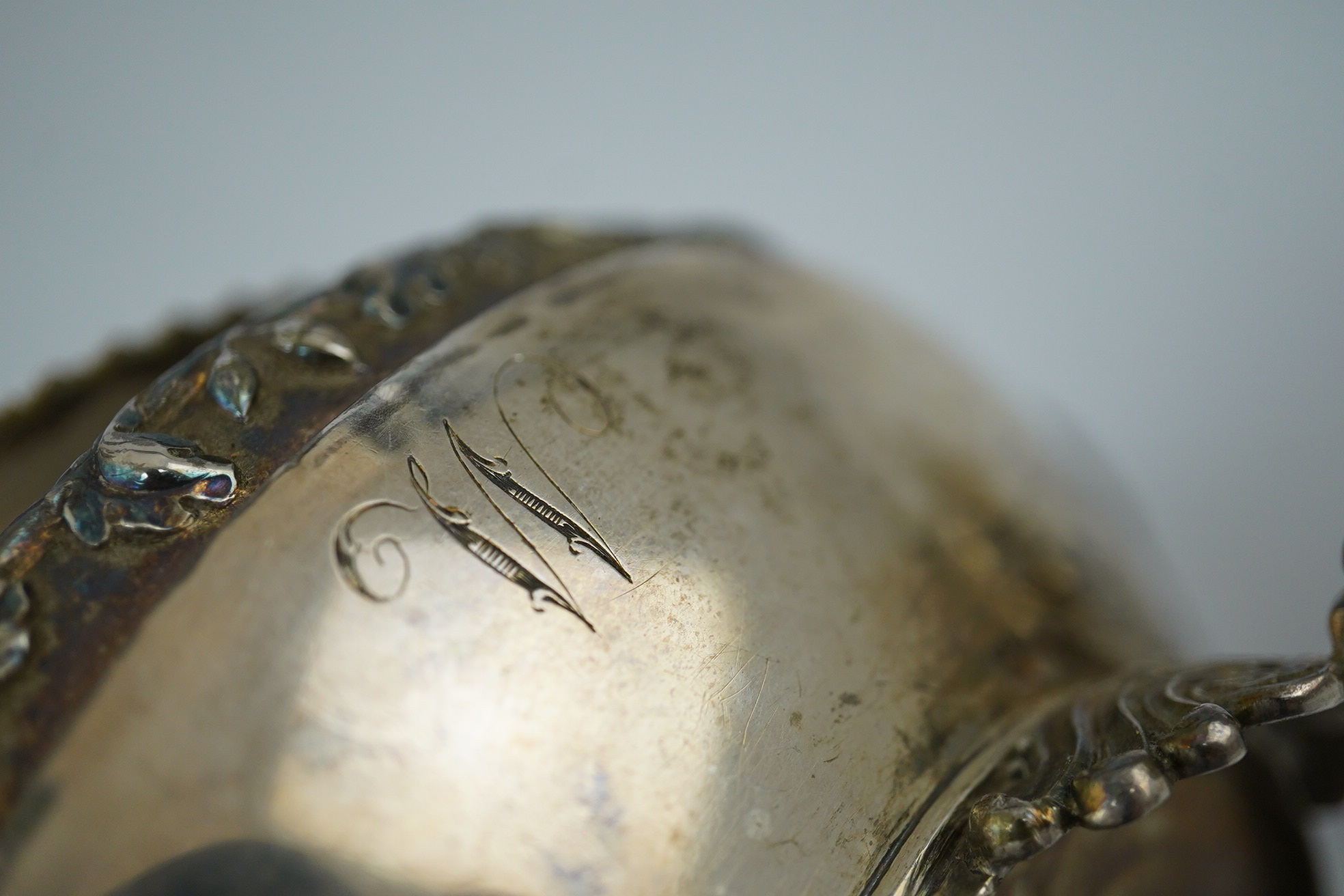 A George IV provincial silver cream jug and sugar bowl, by John Walton